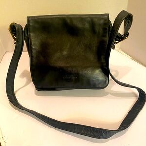 Stone Mountain Vintage Medium black Leather Pocketbook